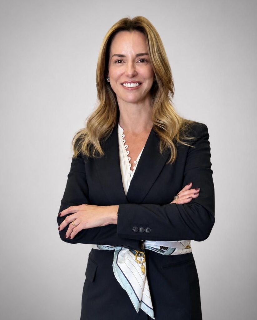 Paula Lima Hyppolito Oliveira