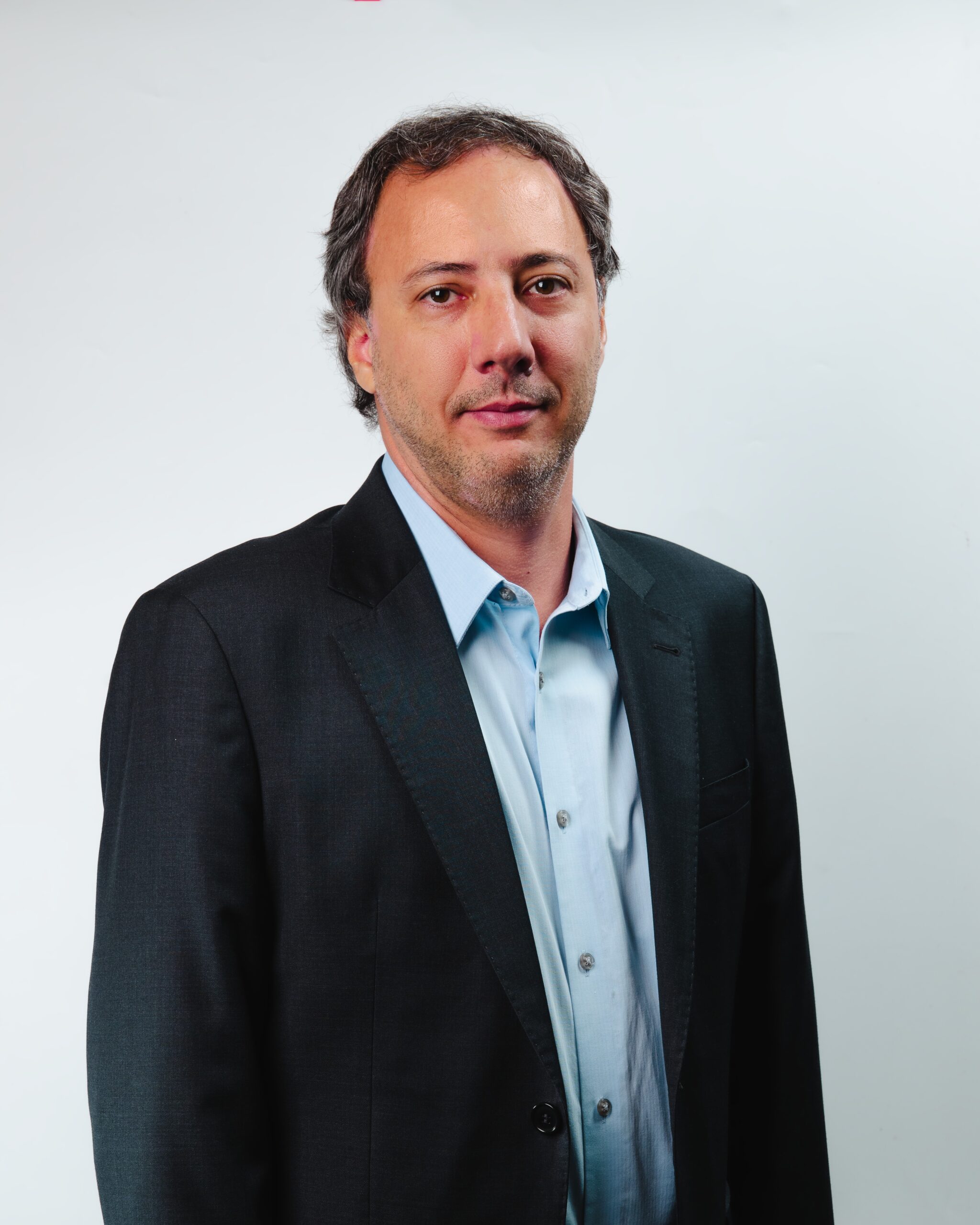 Carlos Eduardo R. Machado